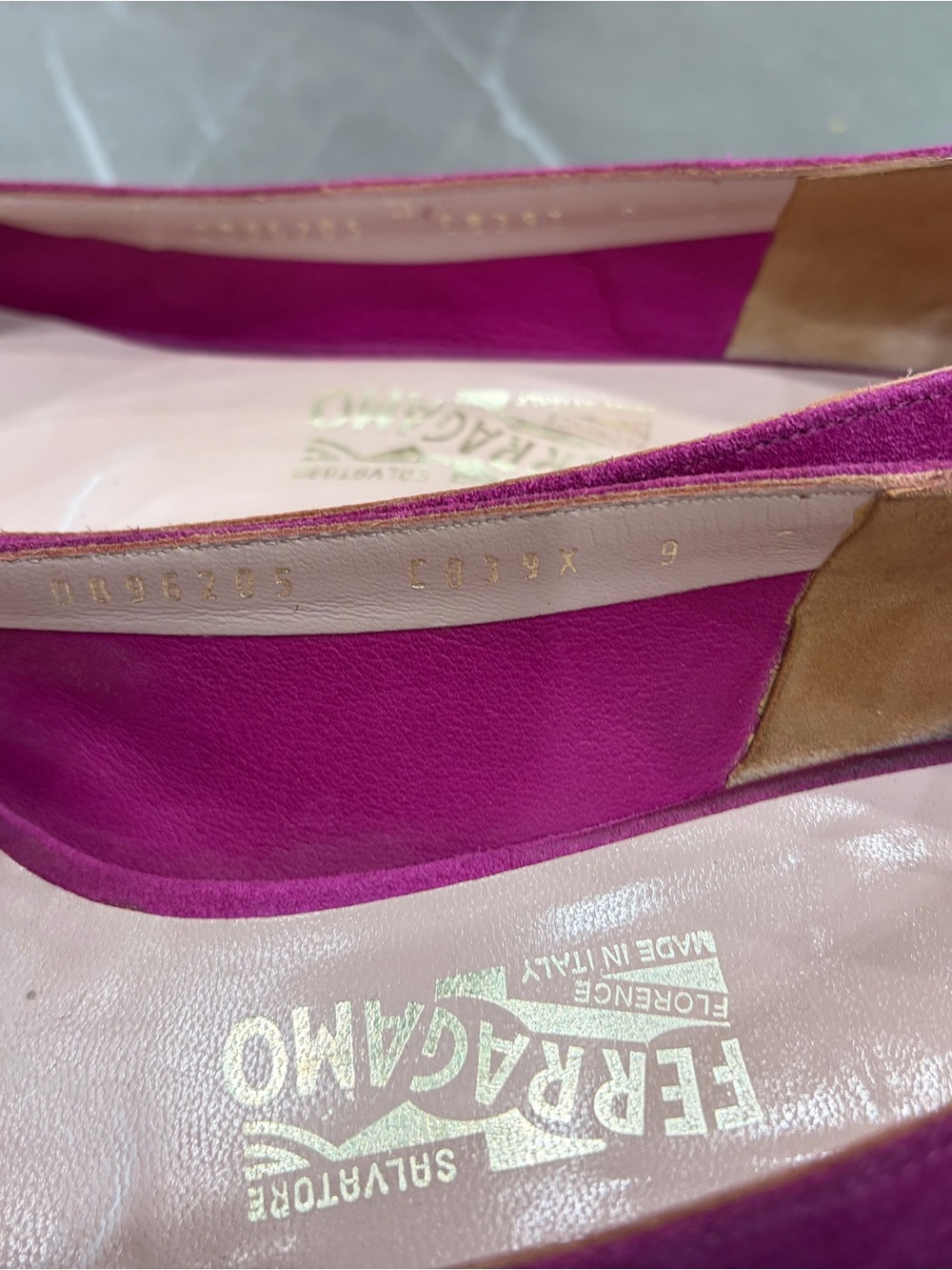 Salvatore Ferragamo Suede Ballet Flats in Fuchsia with Red Bow - Picture 3 of 11